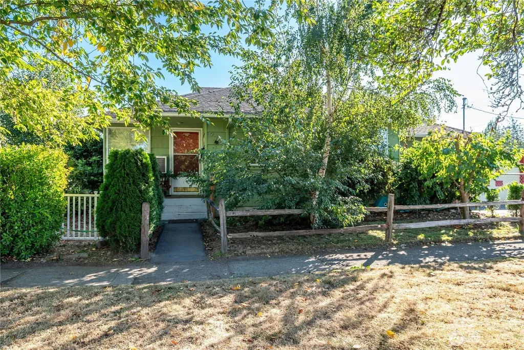 971 19th Avenue Longview WA 98632