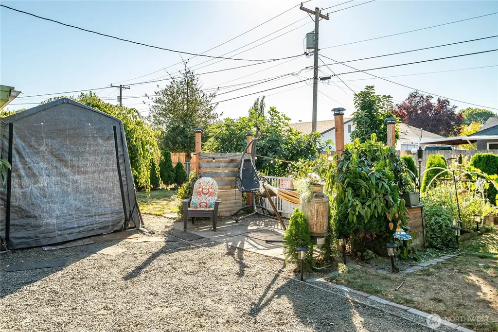 971 19th Avenue Longview WA 98632