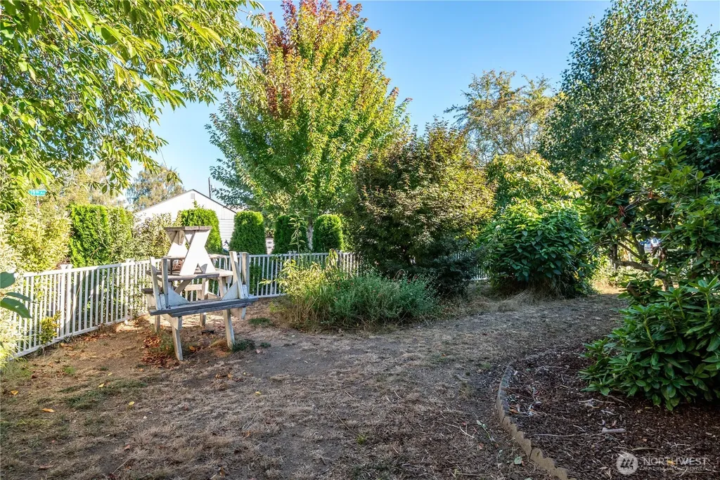 971 19th Avenue Longview WA 98632