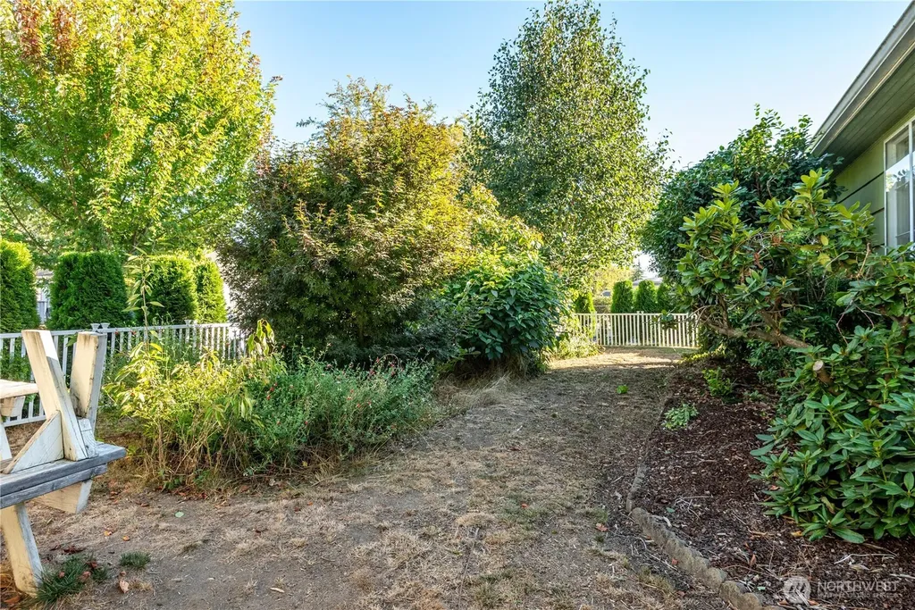 971 19th Avenue Longview WA 98632