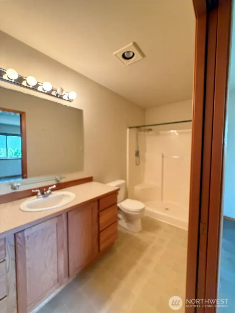 719 Wakina Loop SE Ocean Shores WA 98569