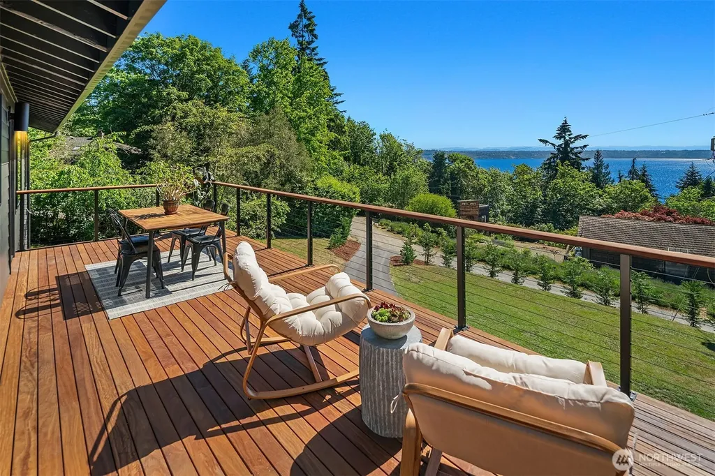 10014 SW 122nd Place Vashon WA 98070