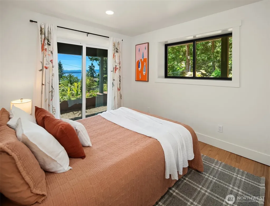 10014 SW 122nd Place Vashon WA 98070