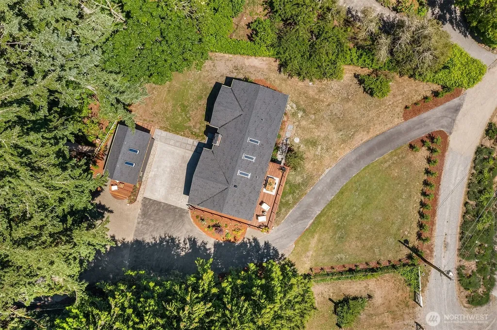 10014 SW 122nd Place Vashon WA 98070