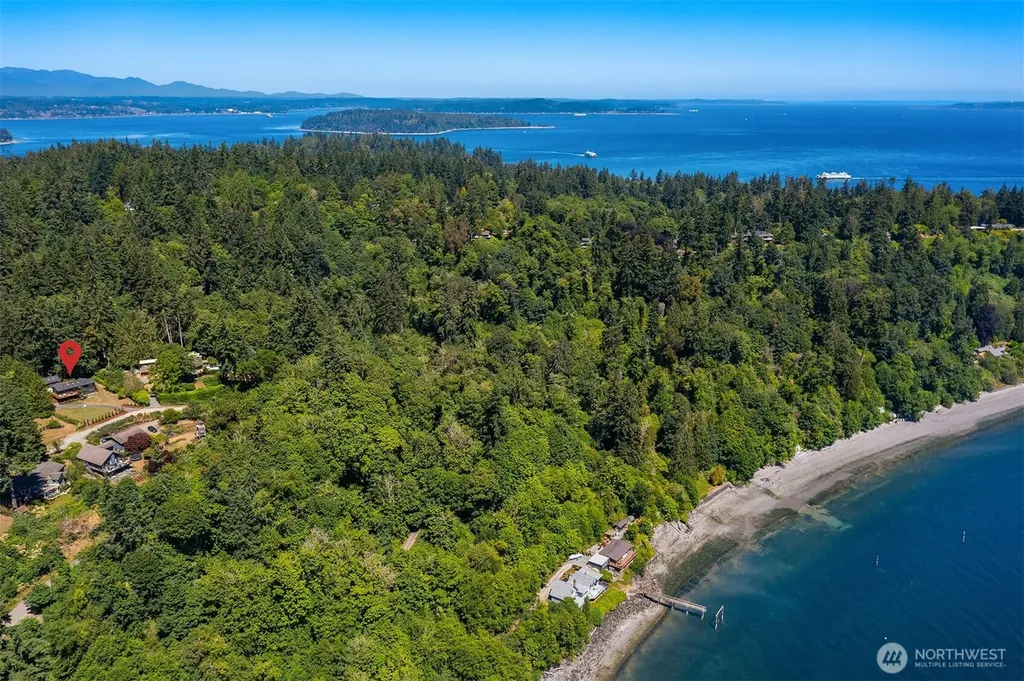 10014 SW 122nd Place Vashon WA 98070