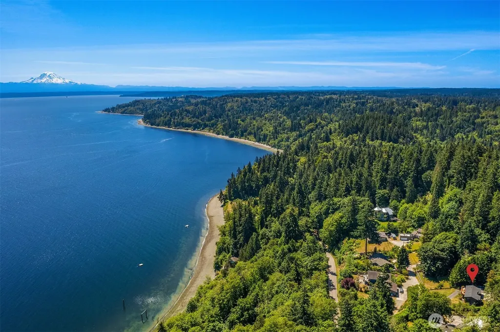 10014 SW 122nd Place Vashon WA 98070