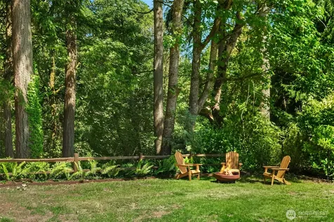 10014 SW 122nd Place Vashon WA 98070