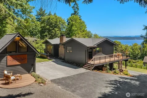 10014 SW 122nd Place Vashon WA 98070