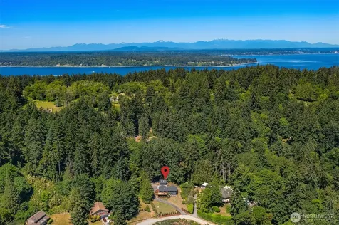 10014 SW 122nd Place Vashon WA 98070