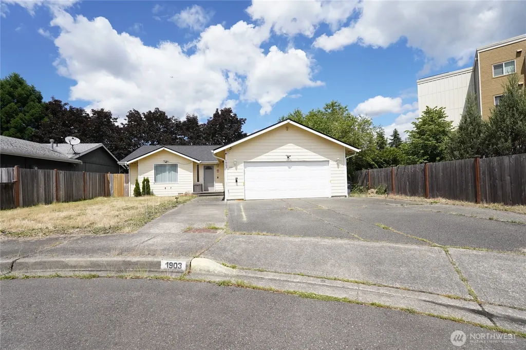 1903 O Court SE Auburn WA 98002