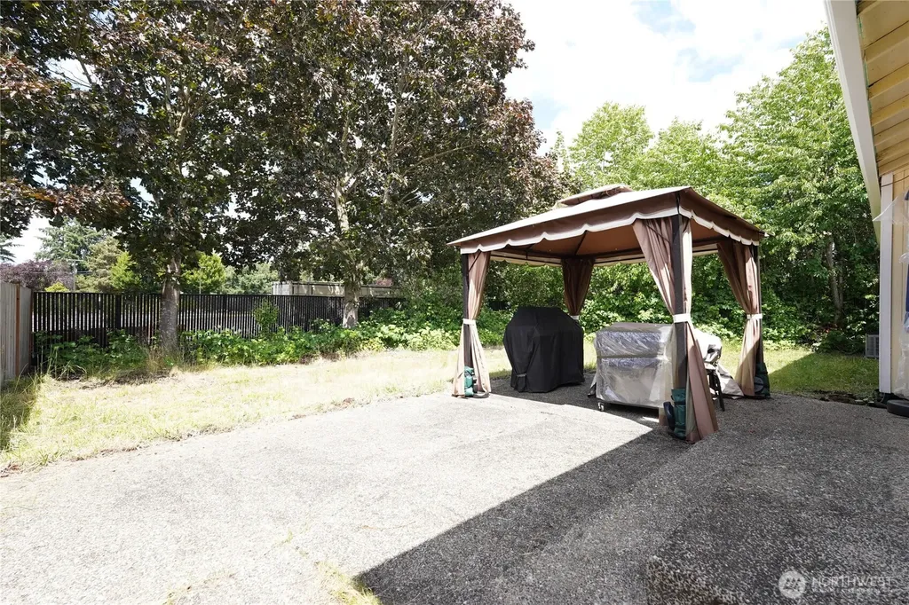 1903 O Court SE Auburn WA 98002