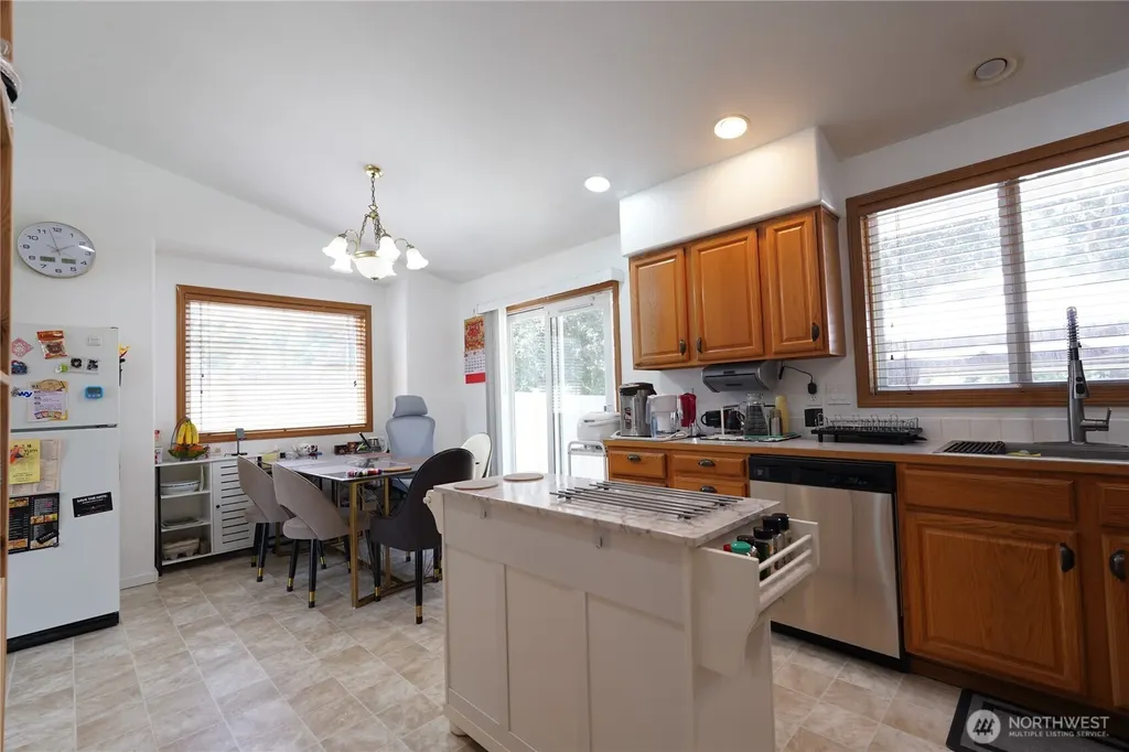 1903 O Court SE Auburn WA 98002
