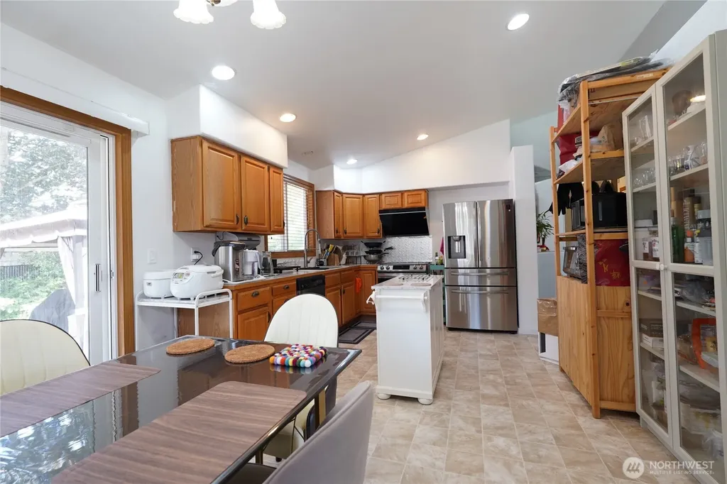 1903 O Court SE Auburn WA 98002