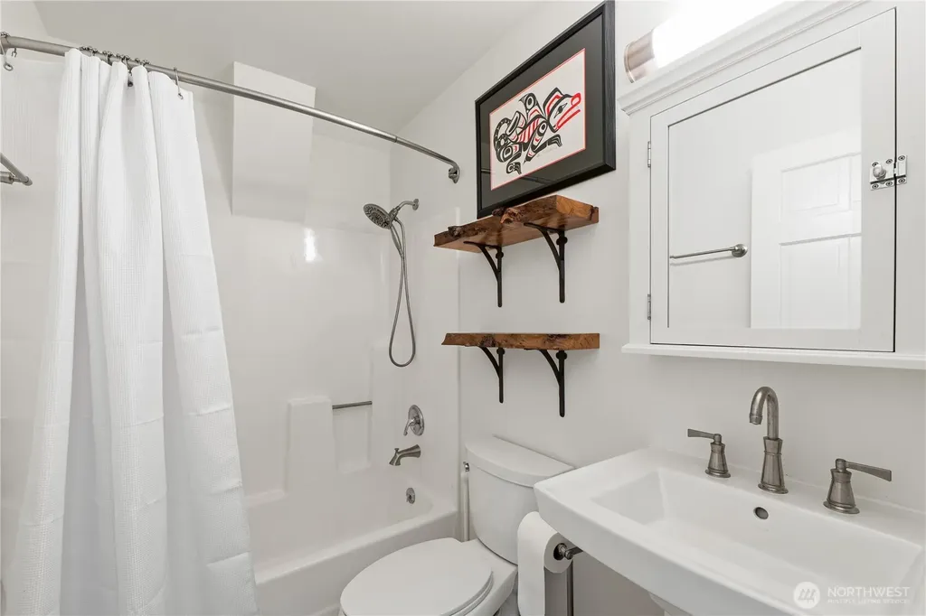 5 Nelson Trail Henry Island WA 98250