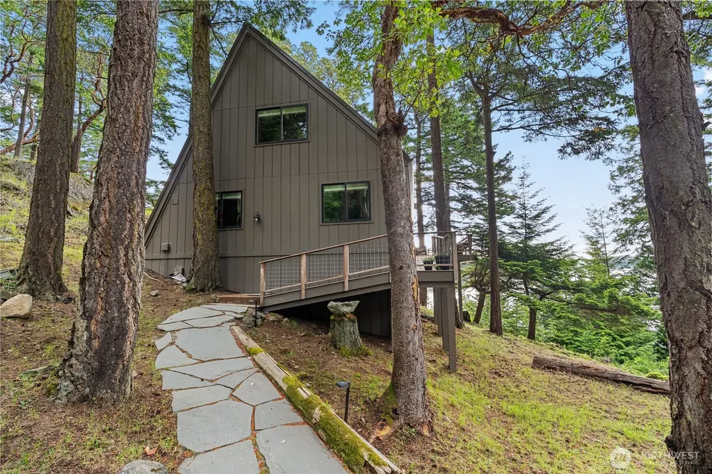 5 Nelson Trail Henry Island WA 98250