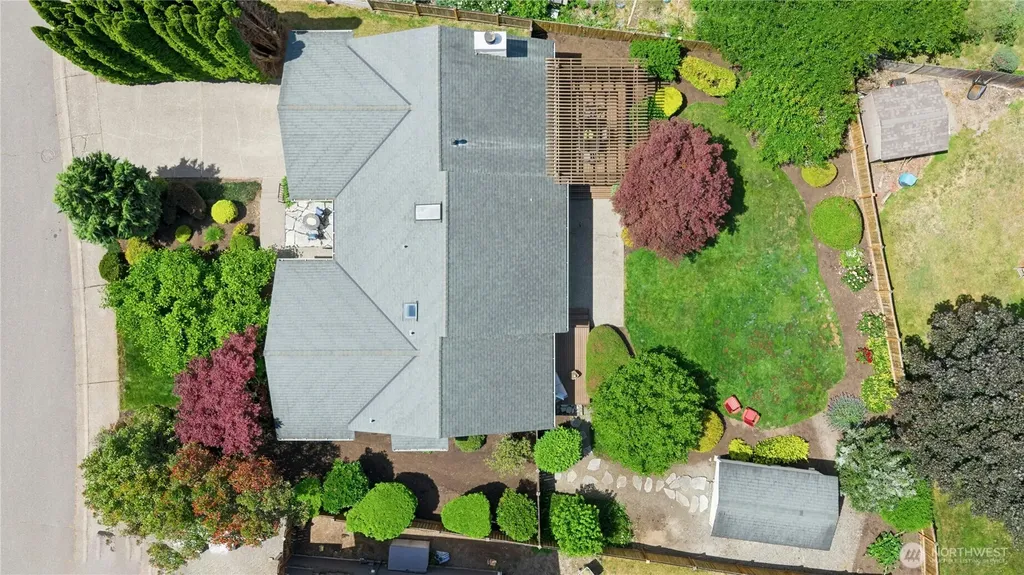 13722 SE 200th Street Kent WA 98042