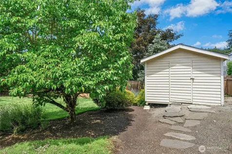 13722 SE 200th Street Kent WA 98042