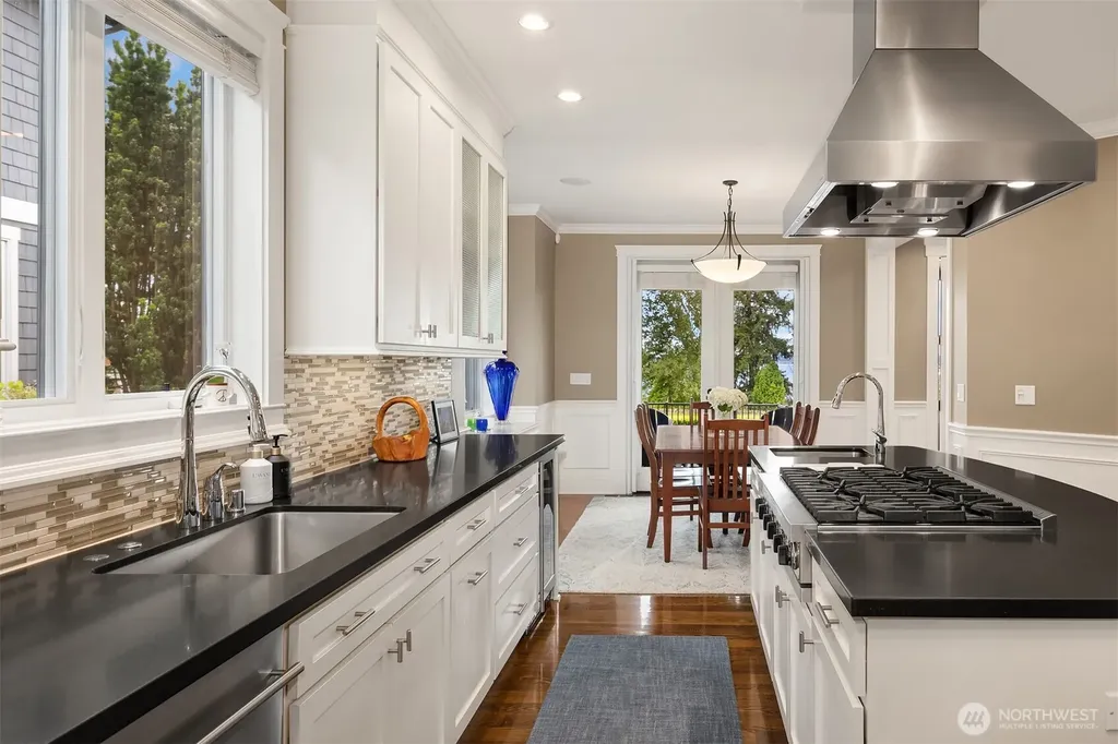 150 Waverly Way Kirkland WA 98033