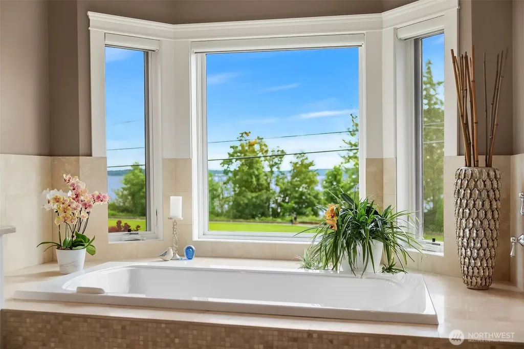 150 Waverly Way Kirkland WA 98033