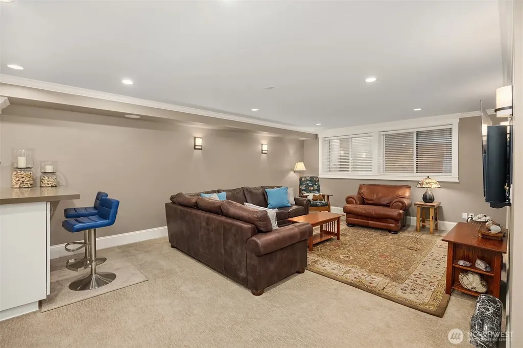 150 Waverly Way Kirkland WA 98033