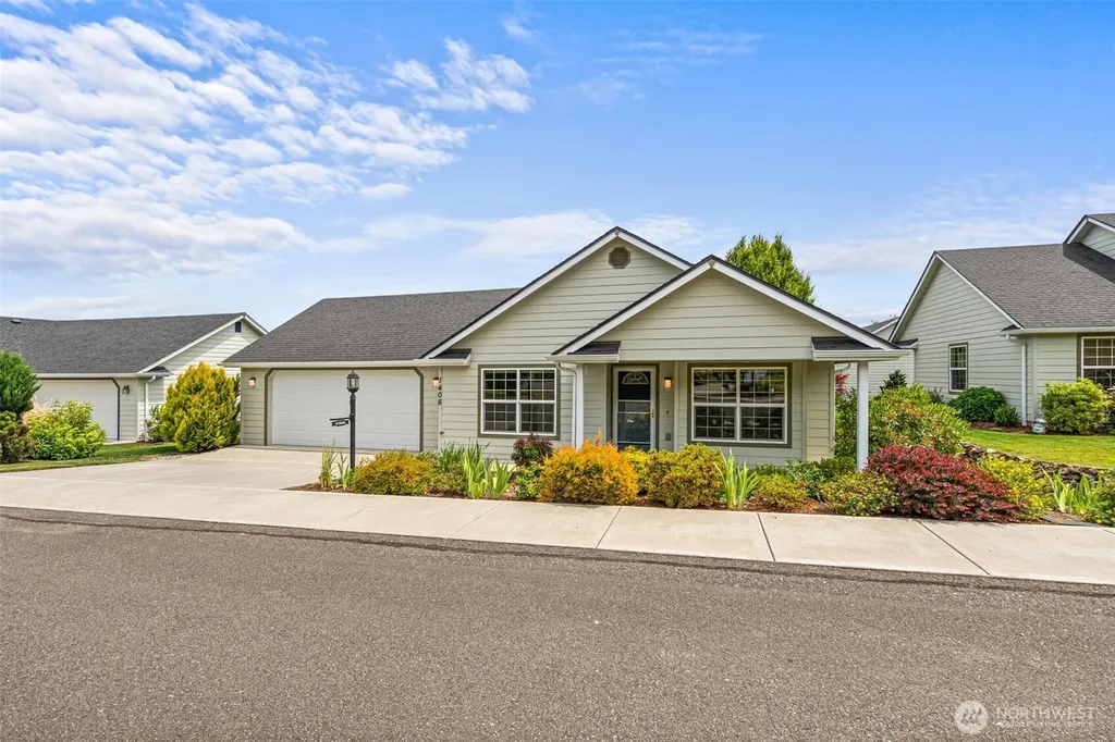 1406 Stillwaters Avenue Centralia WA 98531