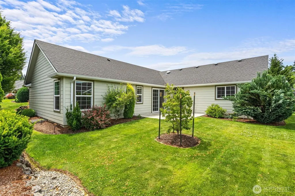 1406 Stillwaters Avenue Centralia WA 98531