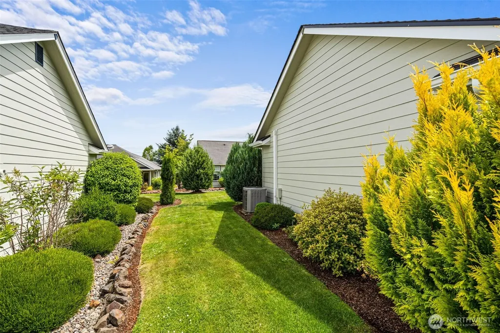 1406 Stillwaters Avenue Centralia WA 98531