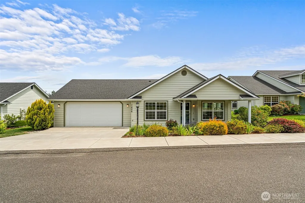 1406 Stillwaters Avenue Centralia WA 98531