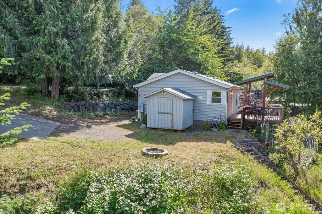 180 E Pine Street Union WA 98592