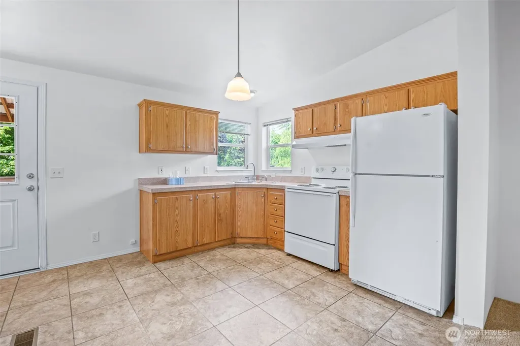 180 E Pine Street Union WA 98592