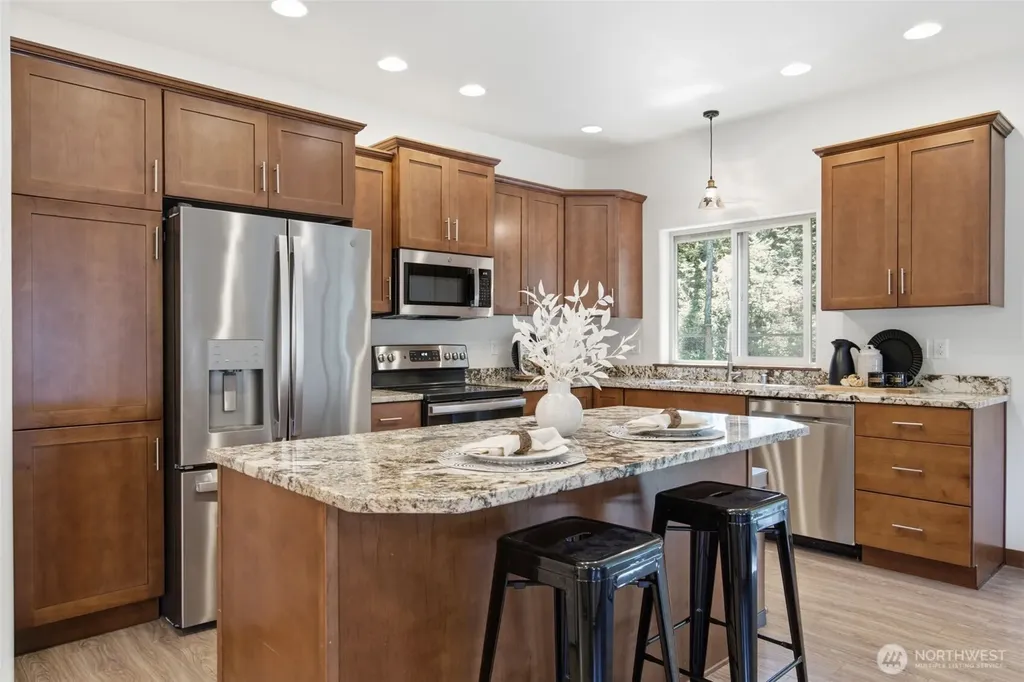 6518 Jermar Lane NW Seabeck WA 98380