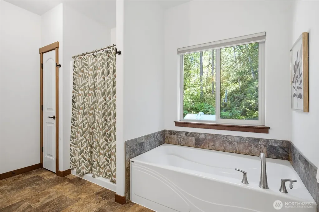 6518 Jermar Lane NW Seabeck WA 98380