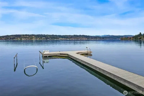 3828 W Lake Sammamish Parkway SE Bellevue WA 98008