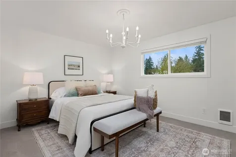 35844 13th Avenue SW Federal Way WA 98126