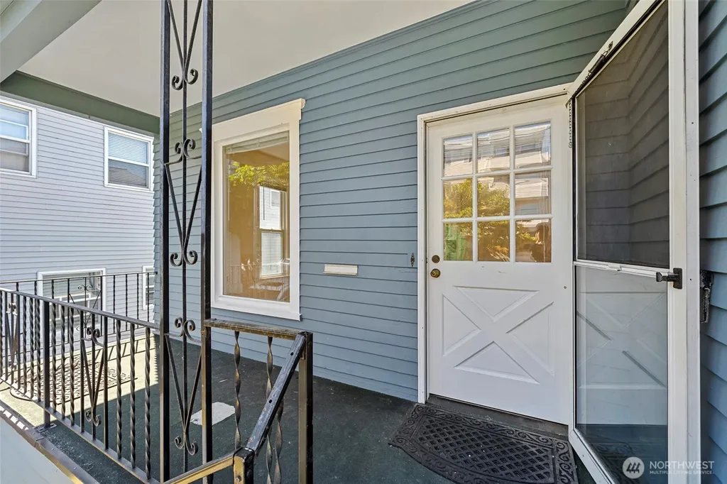 2407 NW 60th Street Seattle WA 98107