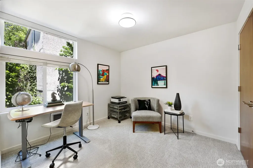 2605 22nd Ave W Unit B Seattle WA 98199
