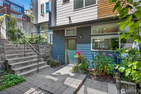 2605 22nd Ave W Unit B Seattle WA 98199