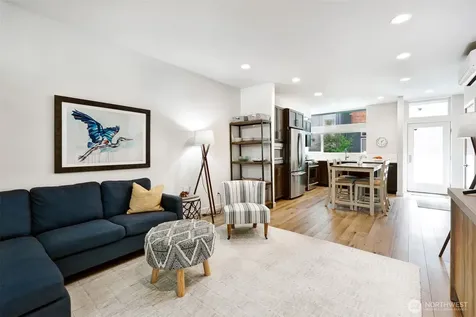2605 22nd Ave W Unit B Seattle WA 98199