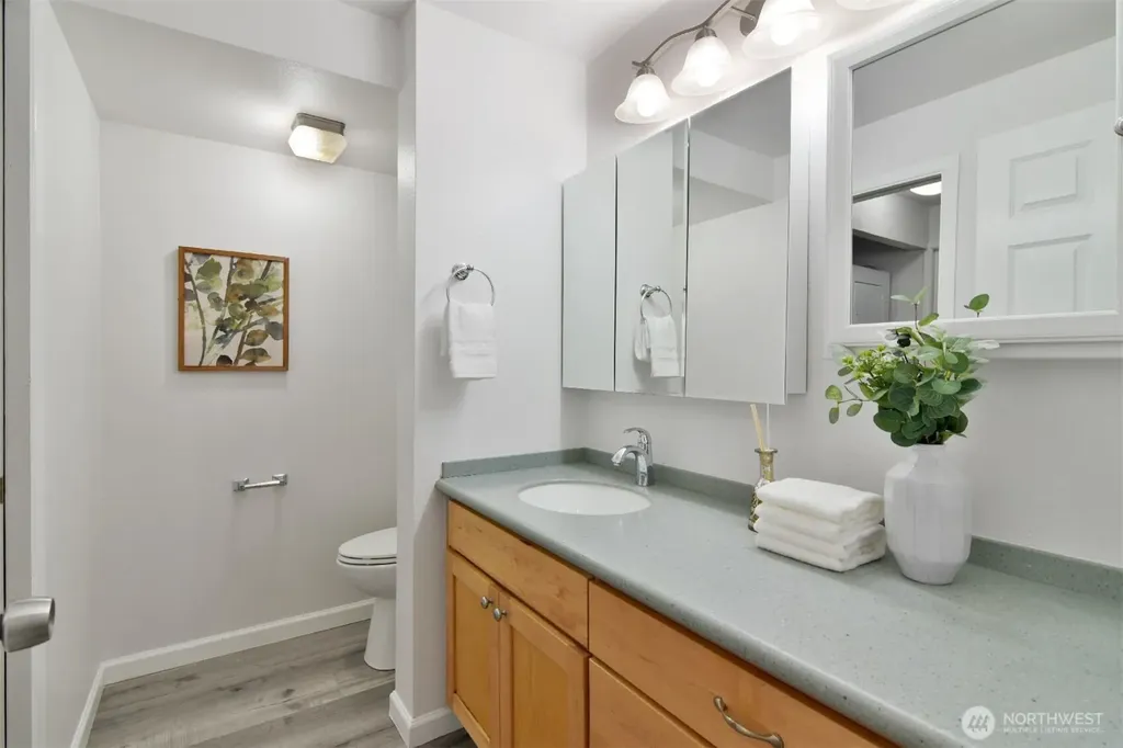 11435 105th Court NE Kirkland WA 98033