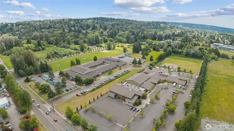 3304 E Pioneer Puyallup WA 98372
