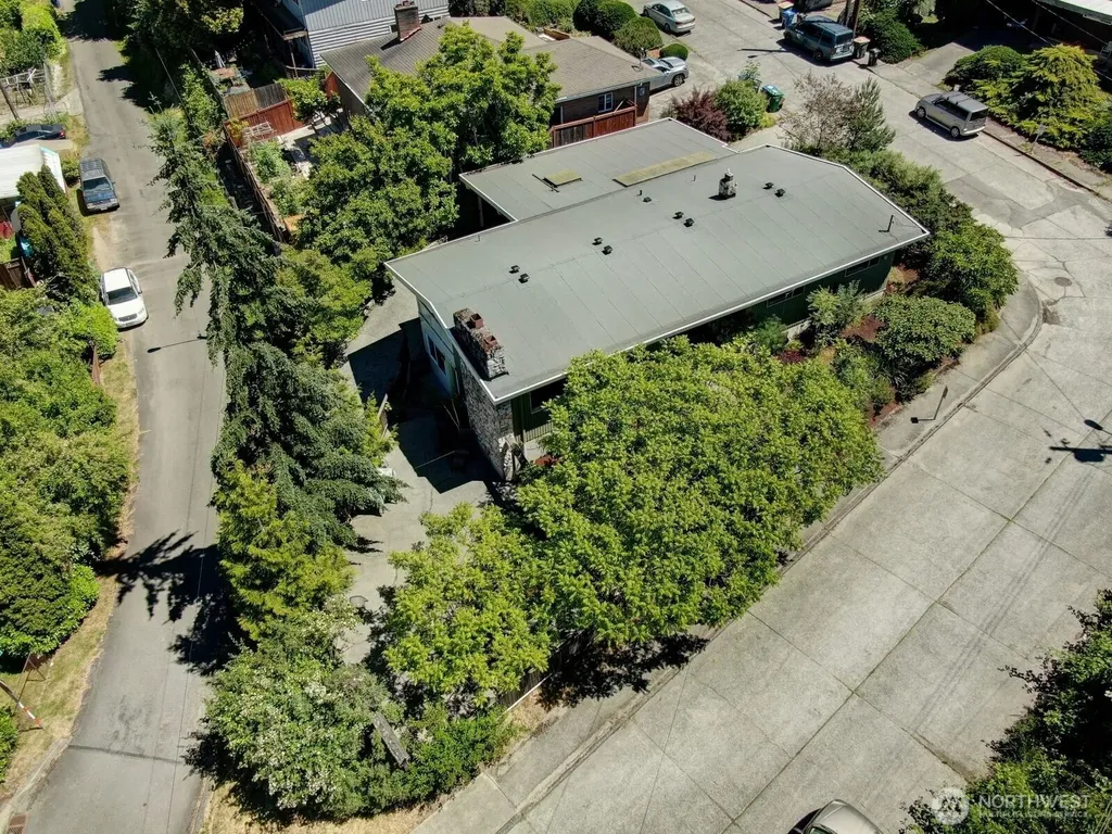 4802 24th Place S Seattle WA 98108