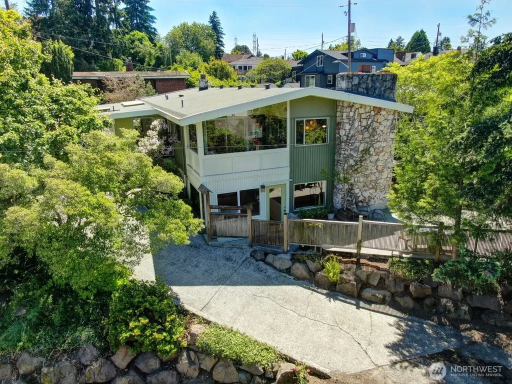 4802 24th Place S Seattle WA 98108