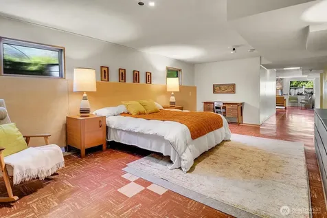 4802 24th Place S Seattle WA 98108