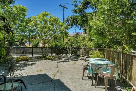 4802 24th Place S Seattle WA 98108