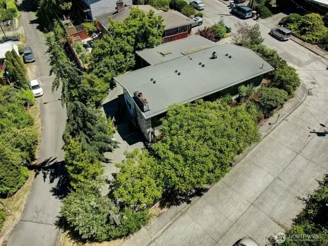 4802 24th Place S Seattle WA 98108