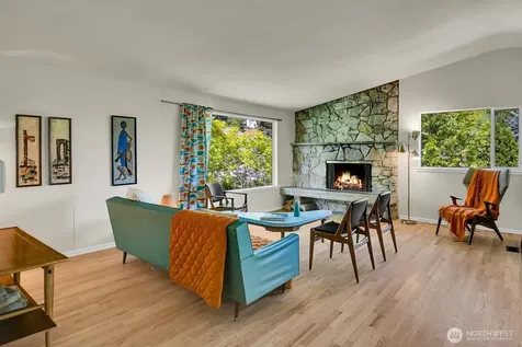 4802 24th Place S Seattle WA 98108