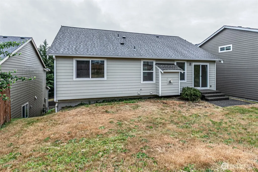 2207 Cooper Crest Place NW Olympia WA 98502