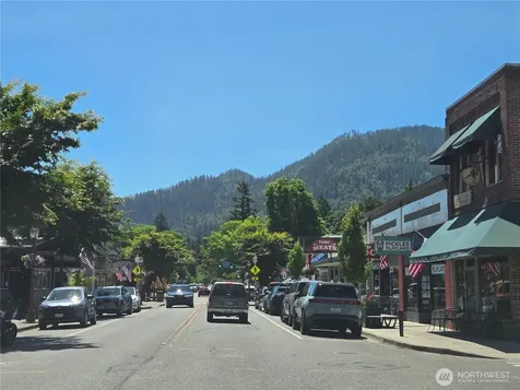 885 Front Street S Issaquah WA 98027