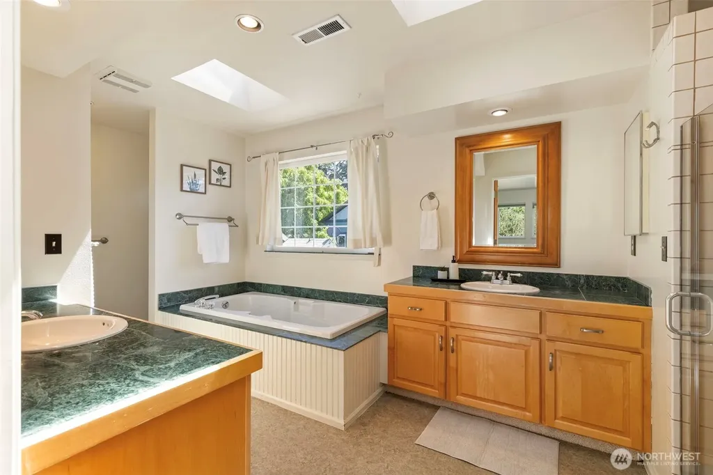 1757 Maple Street Port Townsend WA 98368