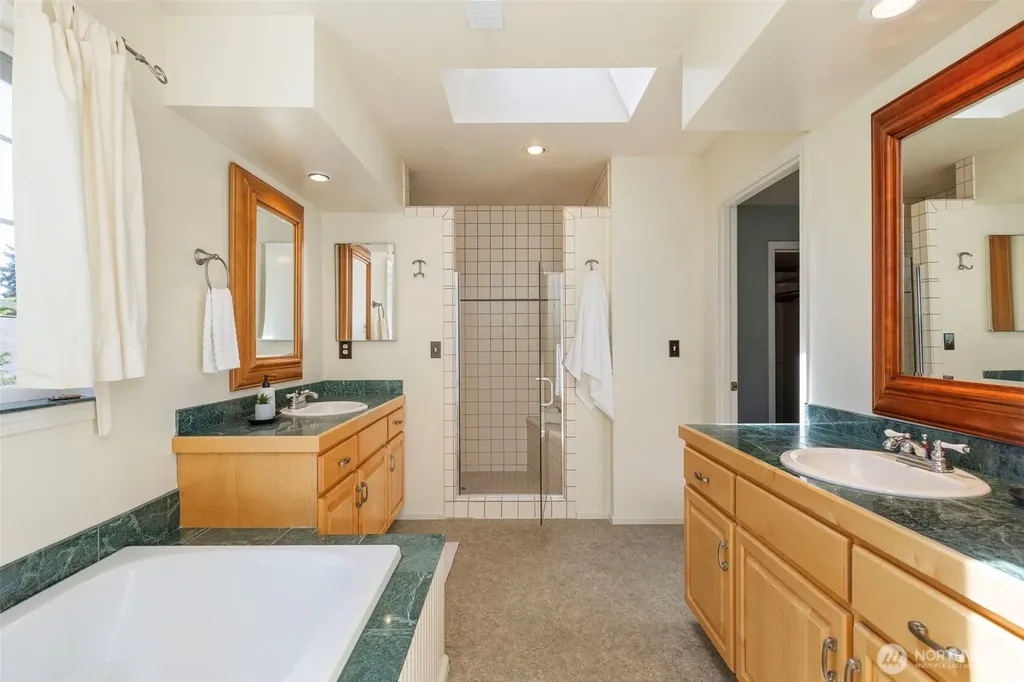 1757 Maple Street Port Townsend WA 98368